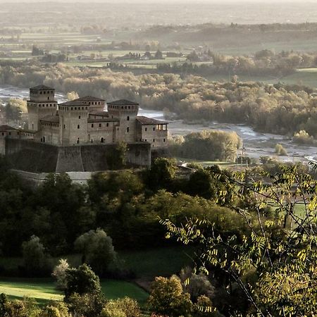 Torrechiara La Locanda Del Borgo المظهر الخارجي الصورة
