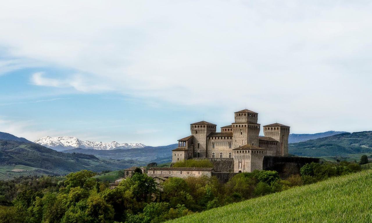 Torrechiara La Locanda Del Borgo المظهر الخارجي الصورة